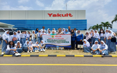 Kunjungan Industri SMK AL BASYARIAH ke PT. Yakult Indonesia 2023
