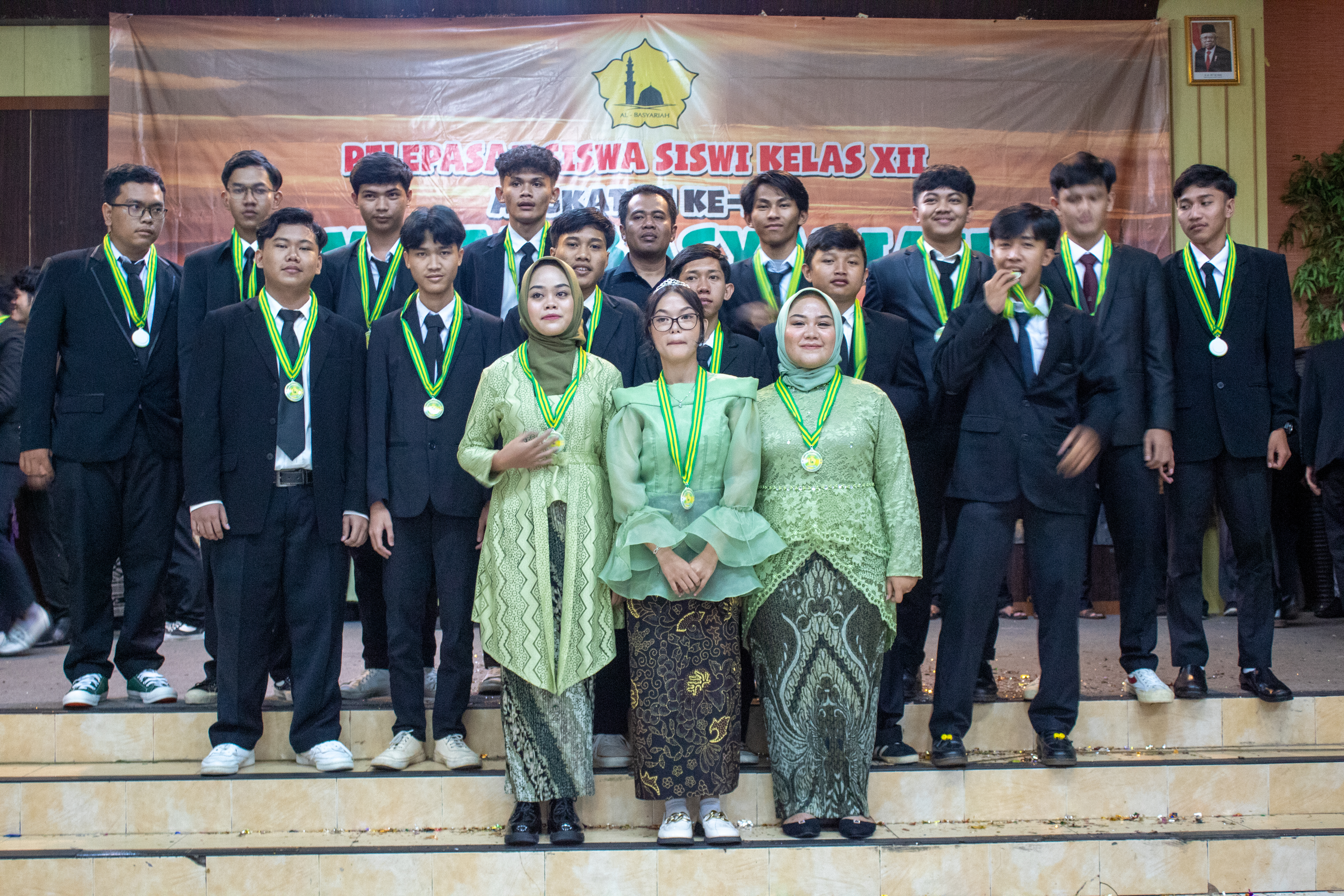 XII TKJ 1 SMK Albasyariah 2023
